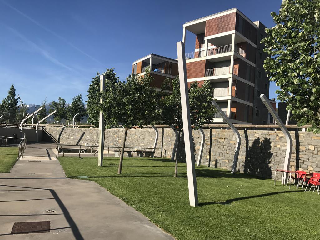 Golf Y Nieve Apartment Sabinanigo Exterior photo